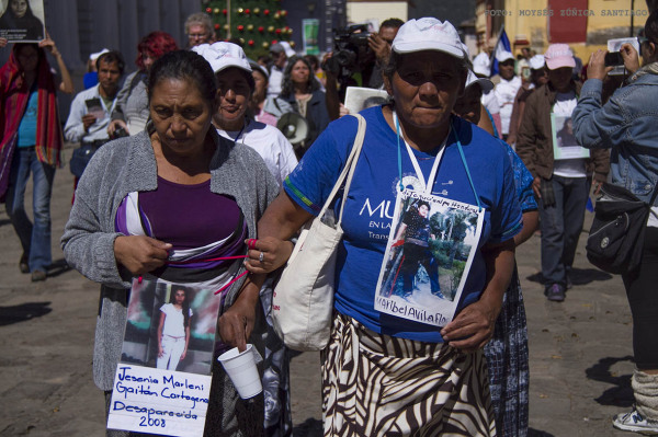 Madres-Centroamericanas-Foto Moysés Zúñiga Santiago-13